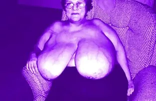 ექიმი, მე ვფიქრობ, რომ ჩემი ძმა ფეხმძიმებდა