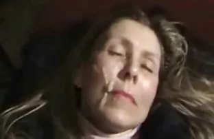 ვაგინალურად გააუპატიურეს მისი პარიკმახერი