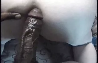 ახალგაზრდა გოგონებმა მოაწერეს, მატარებლებზე წყვილი წყვილის გაცვლისას