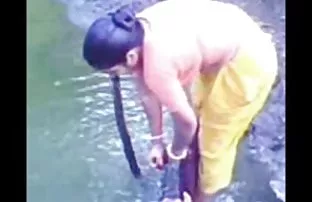 ბაბუა, თქვენი მამალი გაცილებით სქელია, ვიდრე ჩემი მეგობრის მე მიყვარს!