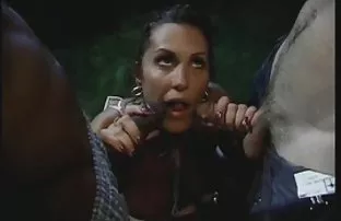 მე მივიღე შხაპი და მივდივარ სიყვარულისკენ