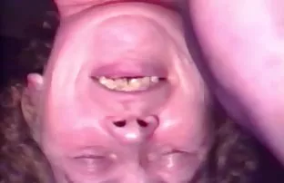 ლესბოსელი მოზარდი ძალიან ბინძური სექსია